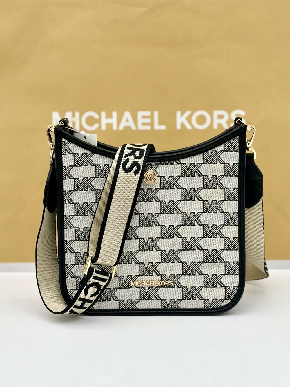 MICHAEL KORS Briley Small Logo Messenger Crossbody Bag Black Multi